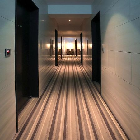 Suwon Top Cloud Hotel Екстер'єр фото