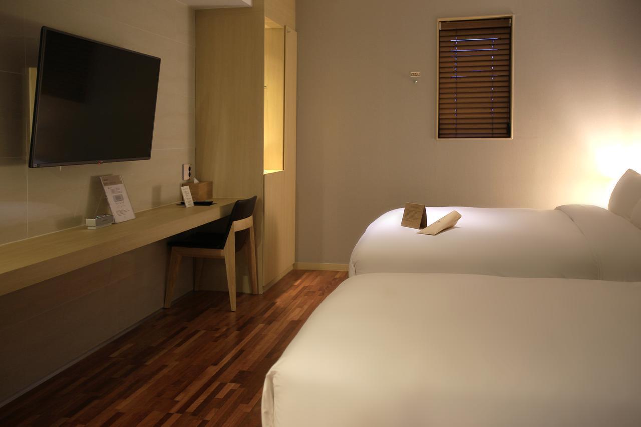 Suwon Top Cloud Hotel Екстер'єр фото