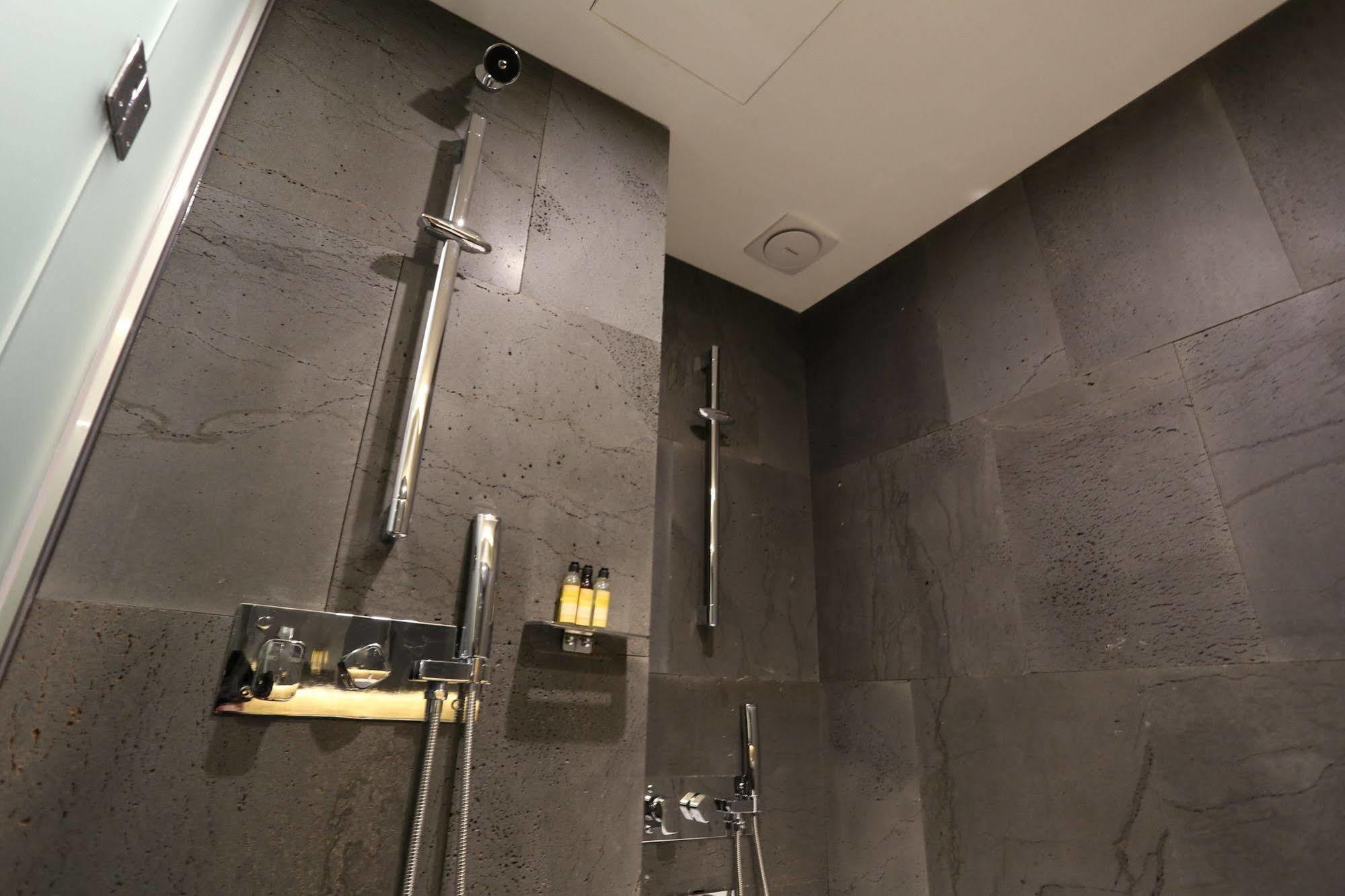 Suwon Top Cloud Hotel Екстер'єр фото
