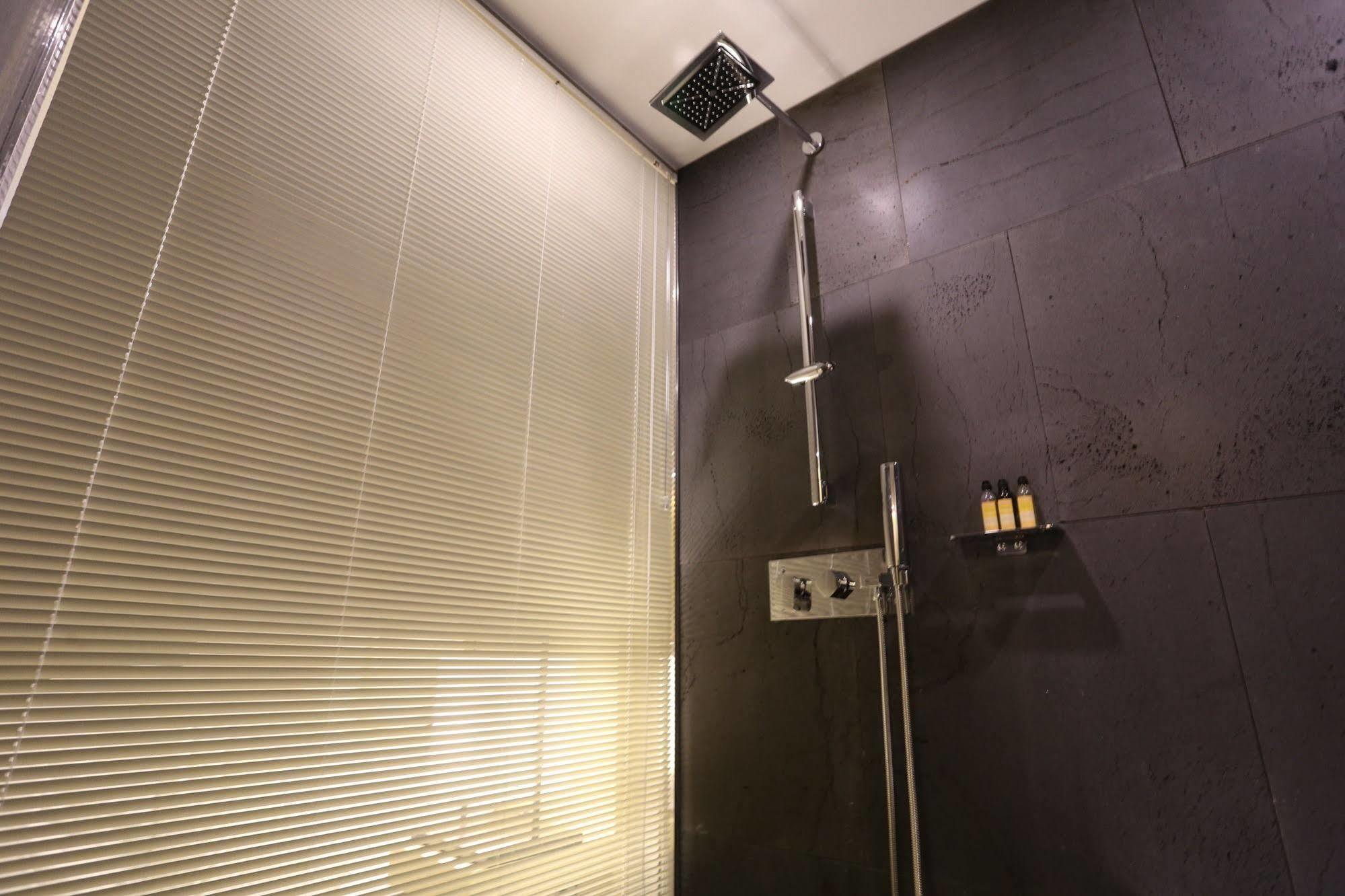 Suwon Top Cloud Hotel Екстер'єр фото