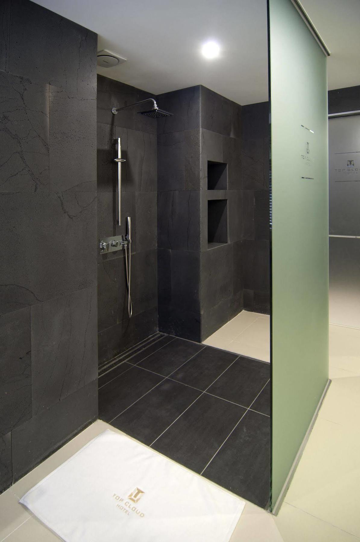 Suwon Top Cloud Hotel Екстер'єр фото