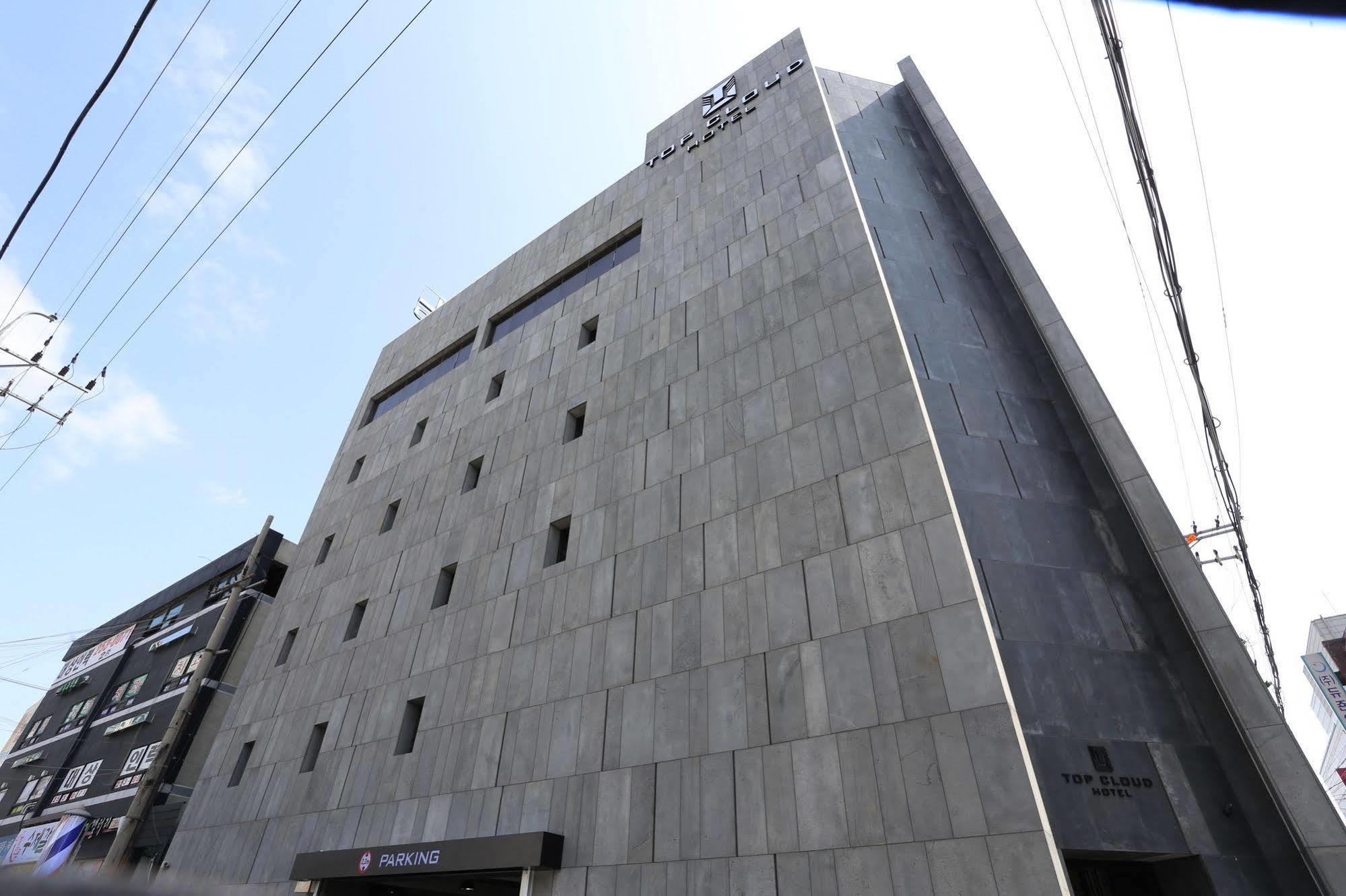 Suwon Top Cloud Hotel Екстер'єр фото